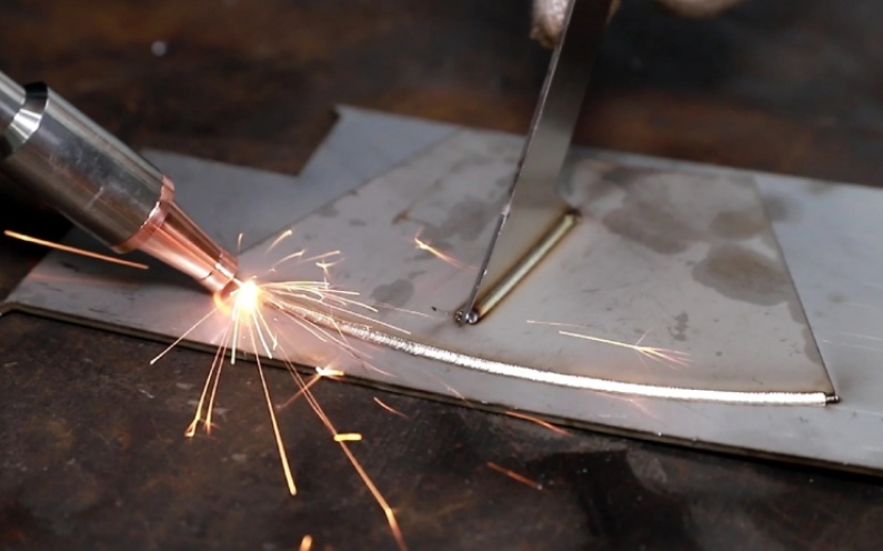 光纖激光焊接能量反饋控制