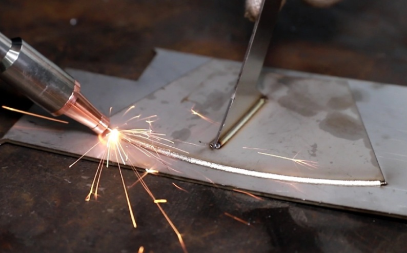 光纖激光焊接機(jī)售后服務(wù)對比