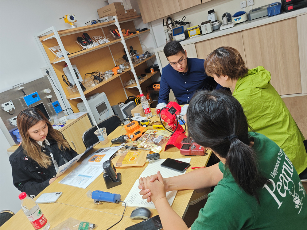 印度客戶來(lái)訪洽談物聯(lián)網(wǎng)系統(tǒng)事宜